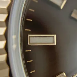 28 CHOCOLATE DIAL