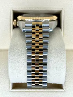 TWO-TONE JUBILEE WHITE