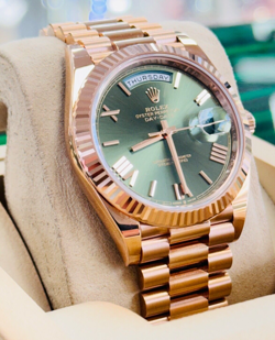 ROLEX DAY-DATE 40 228235 OLIVE GREEN PRESIDENT ROSE GOLD  BOX AND PAPERS UNWORN