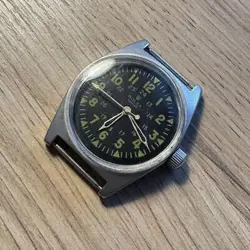 VINTAGE MILITARY WATCH