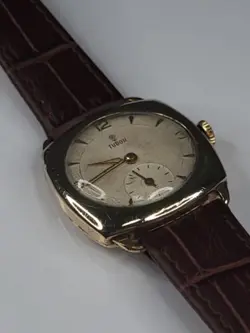 BY ROLEX CUSHION