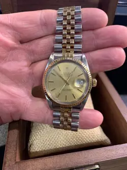 W/CHAMPAGNE DIAL