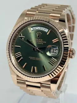 MINT PAPERS ROLEX DAY-DATE 40MM OLIVE GREEN PRESIDENT 18K ROSE GOLD 228235 BOX