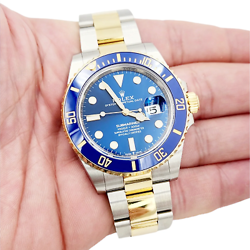 WRISTWATCH WITH BLUE