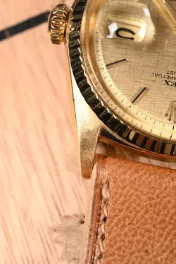 Rolex Datejust 1601 18kt yellow gold with linen dial