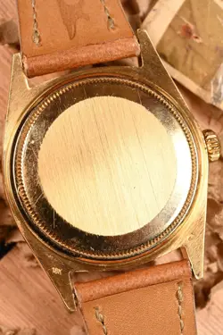 Rolex Datejust 1601 18kt yellow gold with linen dial