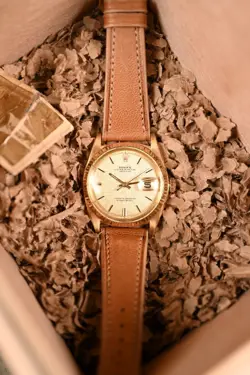 Rolex Datejust 1601 18kt yellow gold with linen dial