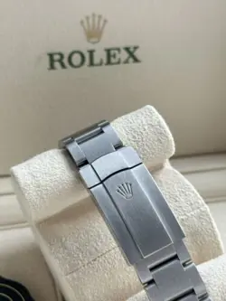 UNWORN 5-YEAR