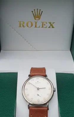 PLATED VINTAGE WATCH