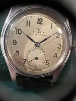 SECONDS WATCH