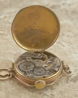 BRACELET WRIST WATCH