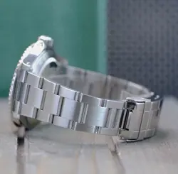 ROLEX SUBMARINER DATE MENS WATCH STEEL RED DIAL RED INSERT OYSTER 40MM 16610.