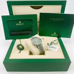 Rolex Datejust 31mm Green Dial, Hidden Clasp Jubilee Bracelet Ref: 278274
