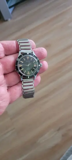 vintage divers Hilton 17 jewel watch, nice patina,bonklip bracelet,read details!