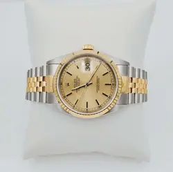 WRISTWATCH WITH CHAMPAIGN