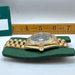 GOLD ROLEX FACTORY