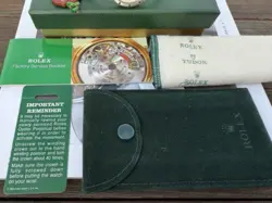 BOX POUCH