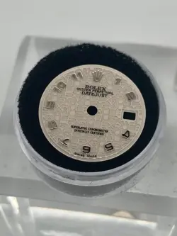 ANNIVERSARY CREAM DIAL