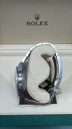 116610LV “HULK” OYSTER