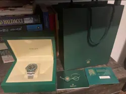 NEVER WORN BOX