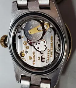 WATCH #103124-3