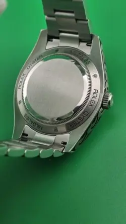 116400 BLACK DIAL