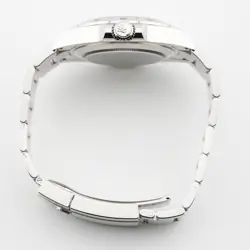 II 226570 WHITE
