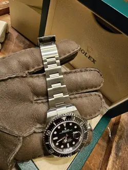 STEEL WATCH 126600