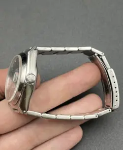 QUARTZ BLACK DIAL