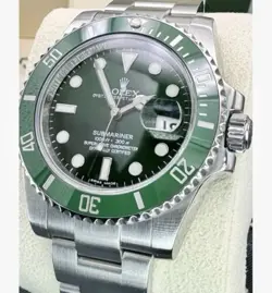 2017 ROLEX OYSTER PERPETUAL GREEN DIAL HULK 116610LV
