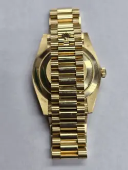 LUXURY WATCH.