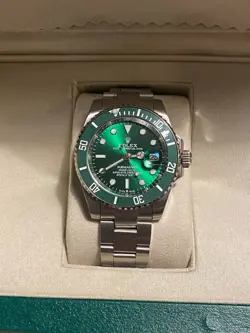 ROLEX SUBMARINER HULK 116610LV SILVER OYSTER BRACELET WITH GREEN BEZEL