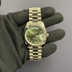 WATCH 228239