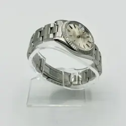 ENGINE-TURNED BEZEL WATCH