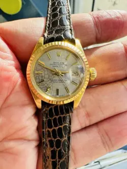 DIAL LADIES WATCH!!!