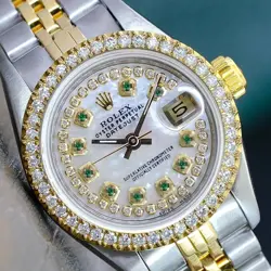 EMERALD DIAL BEZEL