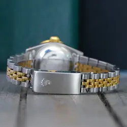 EMERALD DIAL BEZEL
