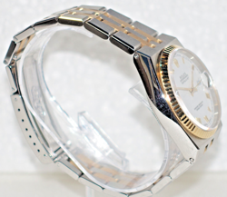 QUARTZ CASE