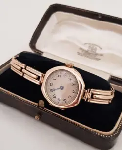 BRACELET. LONDON 1920.