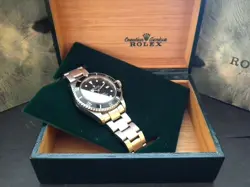 Collector Condition 1988 Rolex Oyster Sea-Dweller 16660 Full Set Plus Watch