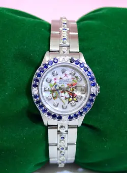 WATCH W/DIAMONDS SAPPHIRE