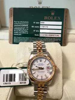 WATCH. BOX