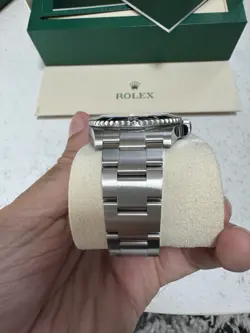 SUBMARINER BLACK STAINLESS