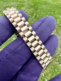 28 ROSE GOLD