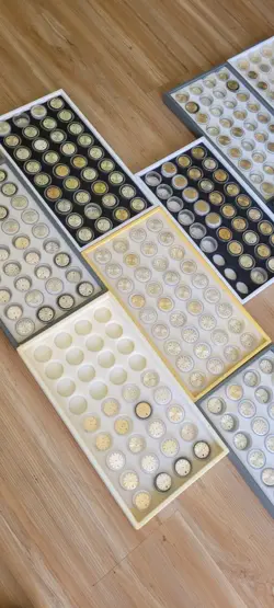 100% original Rolex lot 300 Rolex dials,1601/3 and 16013/4,all great condition