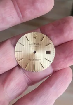 DIAL PRETTY!