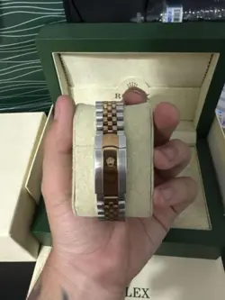 BRACELET WITH ROSE