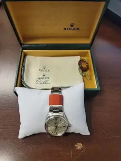 WATCH 34MM W/BOX