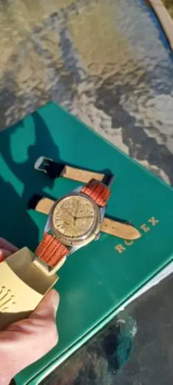 WATCH RARE GOLD