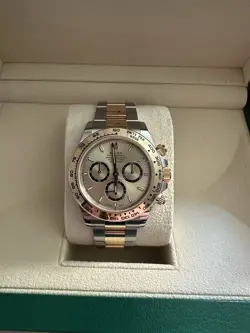 MINT ROLEX COSMOGRAPH DAYTONA CHAMPAGNE DIAL TWO TONE BRACELET 126503